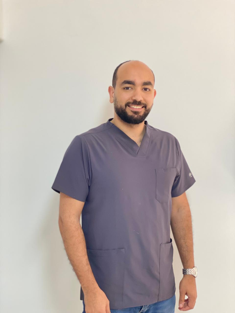 Dr. Mohamed Yakoot